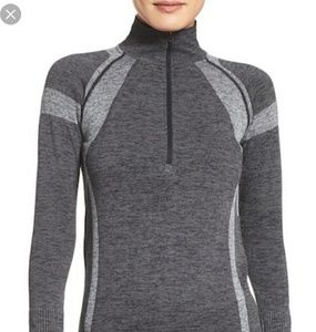 HPE cross X seamless 1/2 ZIP pull over